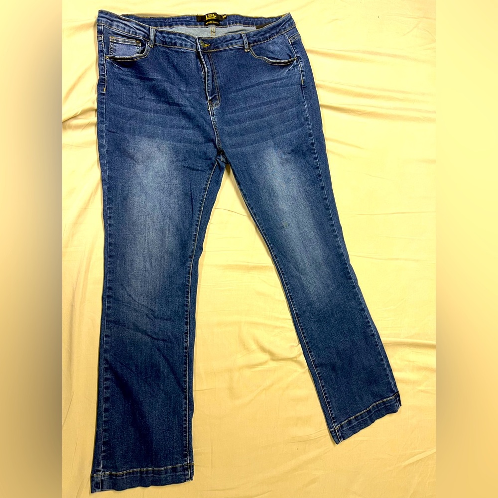 L & B Midrise bootcut size 20